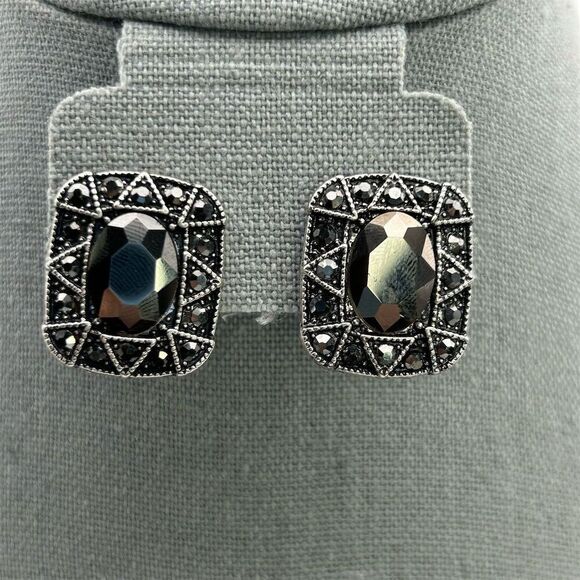 Square Art Deco Faux Black Hematite Rhinestone Stud Earrings Sparkle Fun - Picture 7 of 8